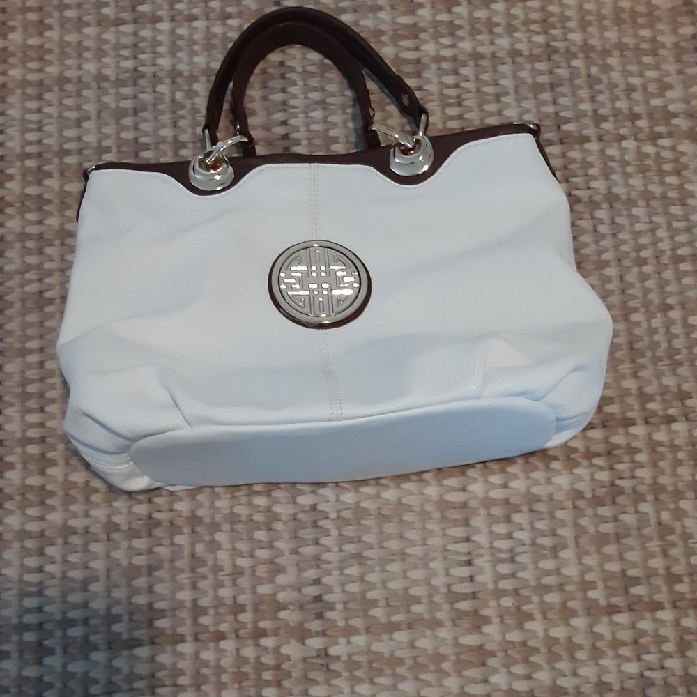 Handbag{Sold} - Picture 3 of 3